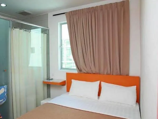 קואלה לומפור 1 Hotel Kuchai Lama  קואלה לומפור