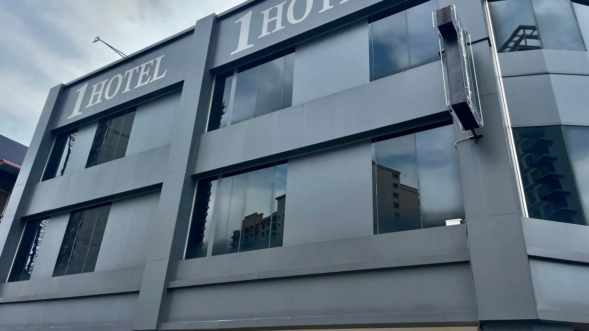 1 Hotel Kuchai Lama Kuala Lumpur